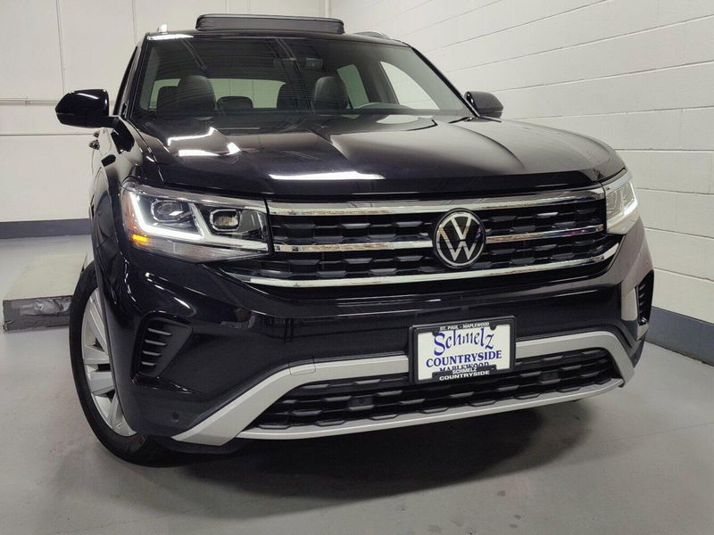 2023 Volkswagen Atlas Cross Sport V6 SE AWD w/Technology/SunroofImage 3