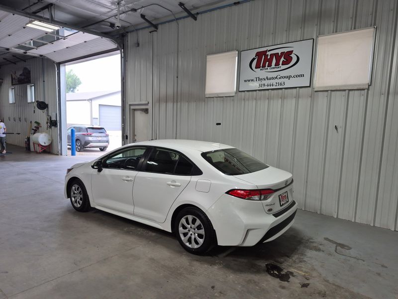 Used 2022 Toyota Corolla LEImage 16