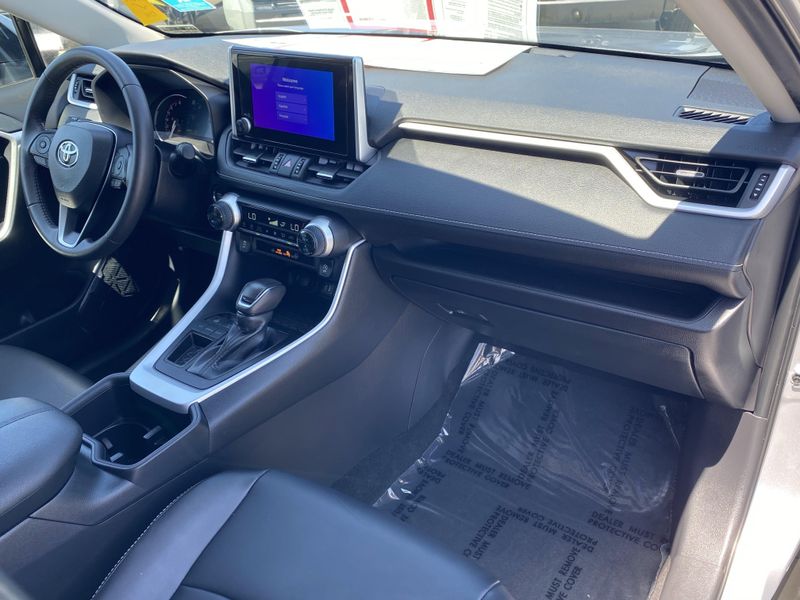 2024 Toyota RAV4 XLE PremiumImage 11