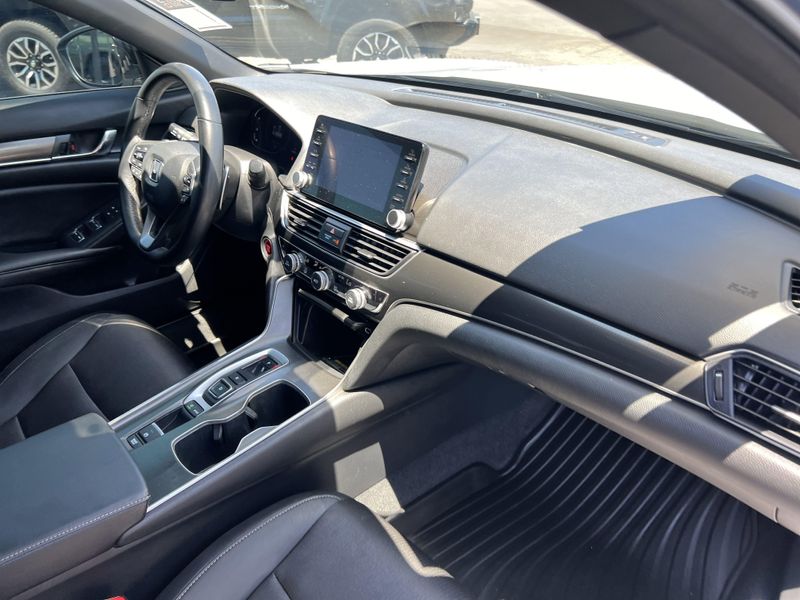 Used 2022 Honda Accord Sedan SportImage 27