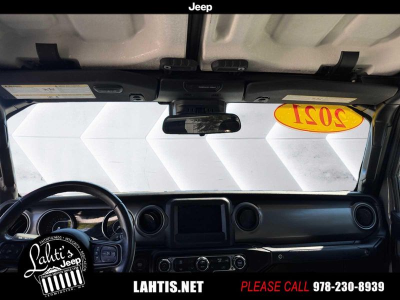 2021 Jeep Gladiator Sport S photo 16