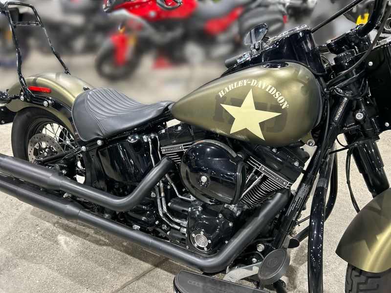 2016 Harley-Davidson SOFTAIL SLIM Image 16
