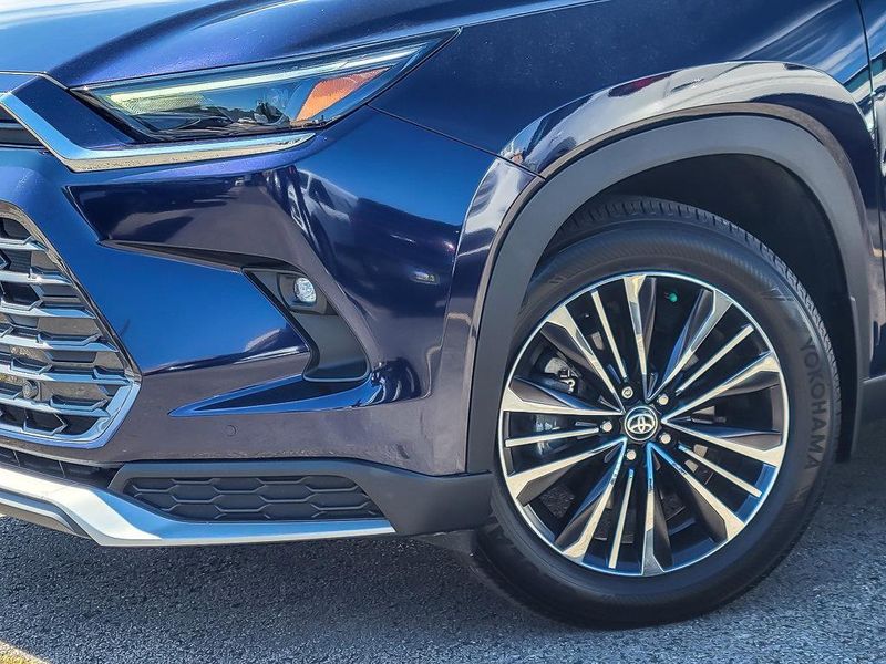 2024 Toyota Grand Highlander MAX Platinum photo 3
