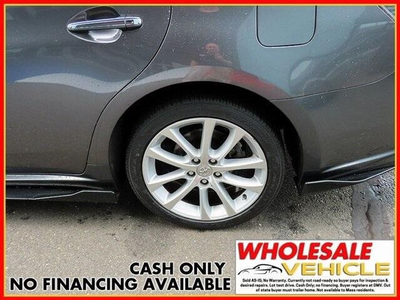 2014 Toyota Avalon LimitedImage 4