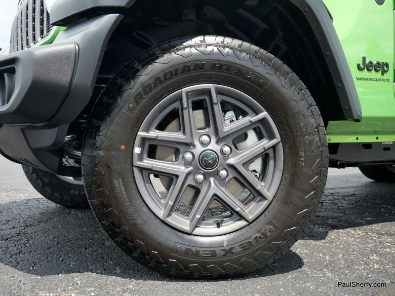 New 2025 Jeep Wrangler 4-door Sport S