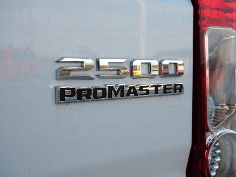 2024 RAM ProMaster 2500 Window Van Image 15