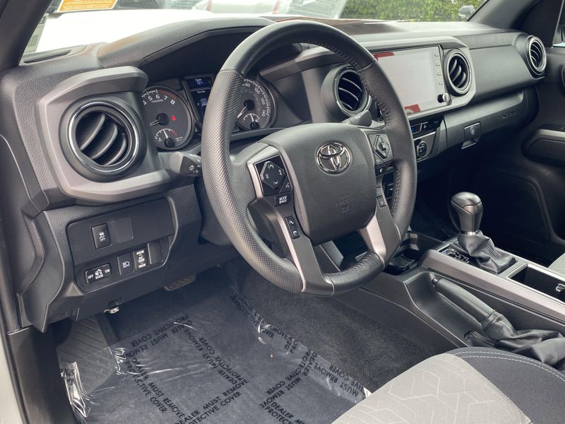 Used 2022 Toyota Tacoma TRD SportImage 14