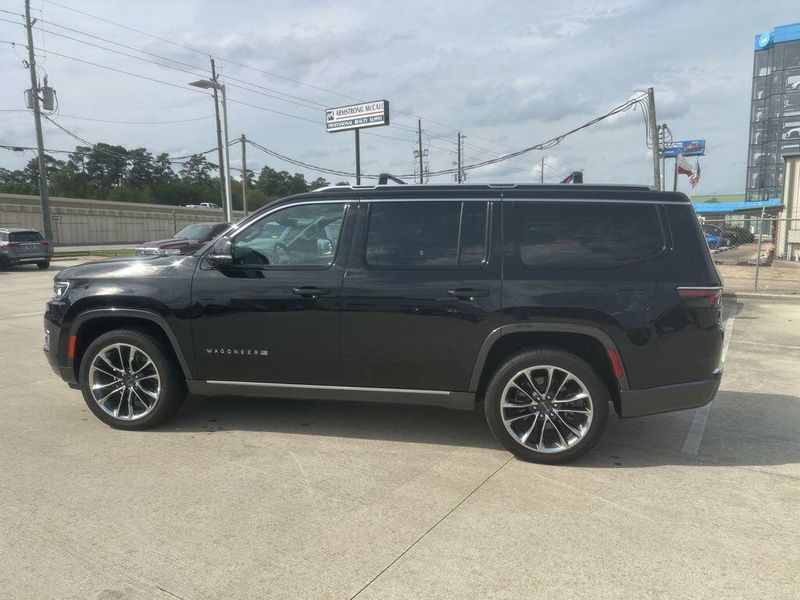 2022 Jeep Wagoneer Series IIIImage 8