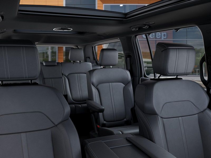 2026 Jeep Grand Wagoneer Summit Obsidian 4x4Image 75