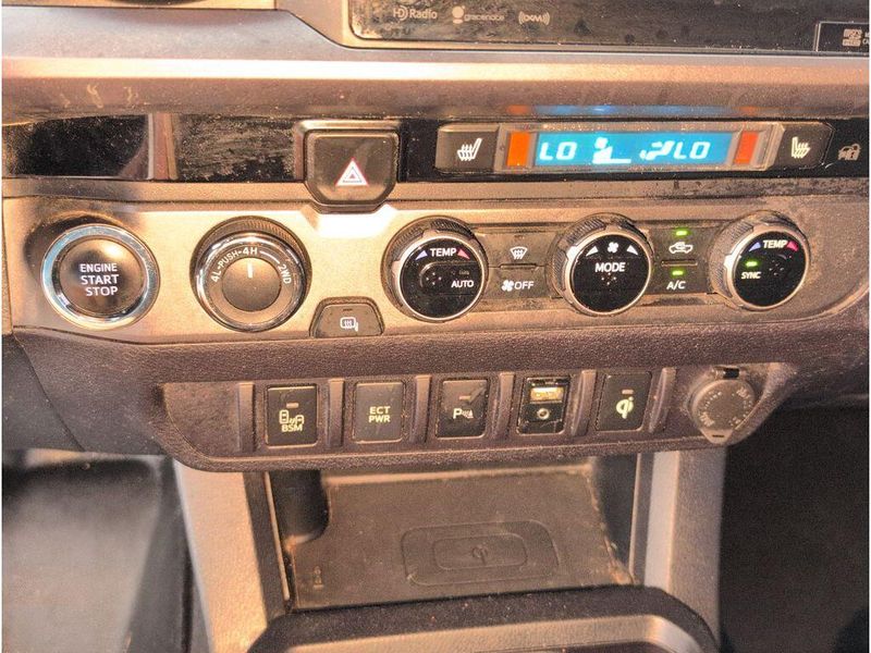 Used 2017 Toyota Tacoma TRD Off RoadImage 17