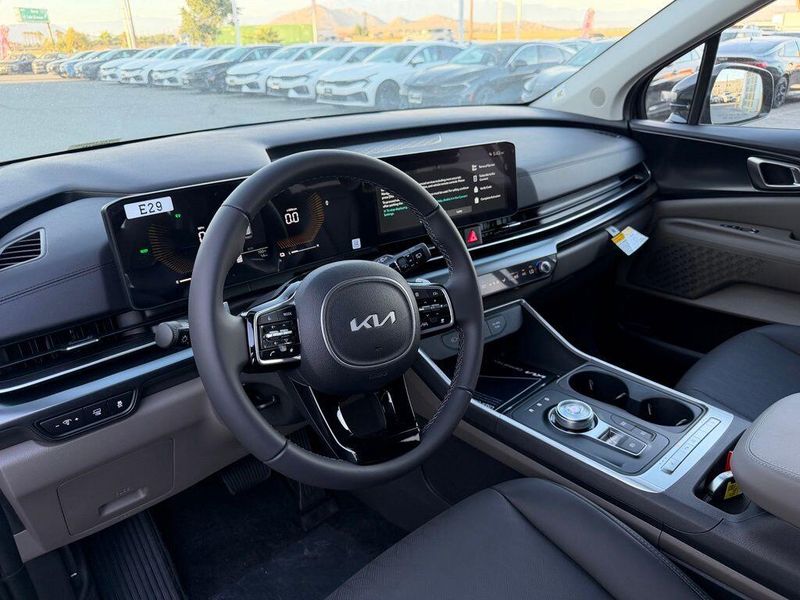 New 2026 Kia Carnival Hybrid LXSImage 10