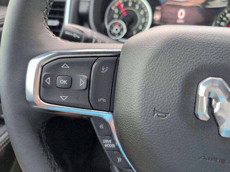 New 2025 RAM 1500 Laramie Crew Cab 4x4 5