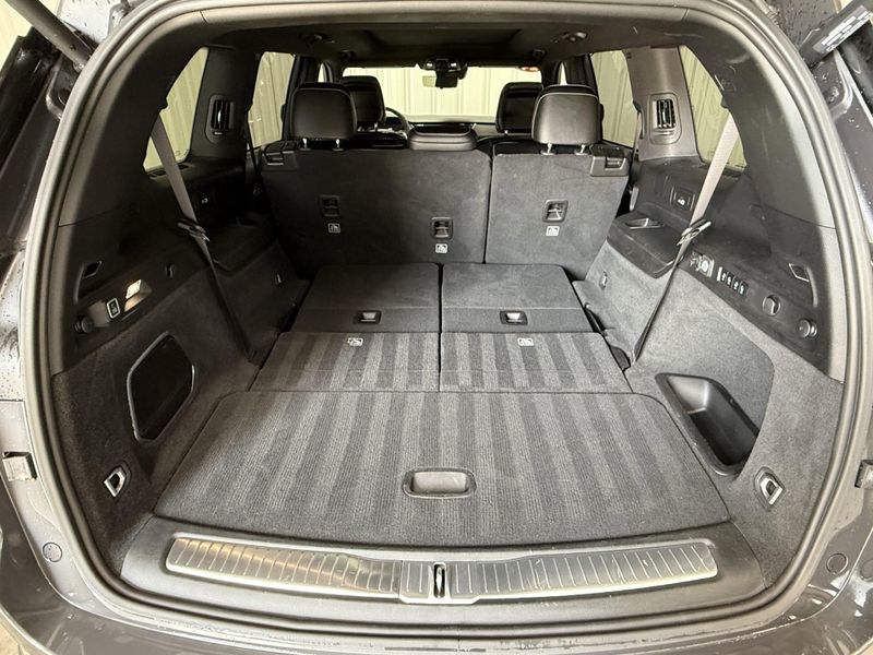 Used 2024 Jeep Grand Cherokee L OverlandImage 10