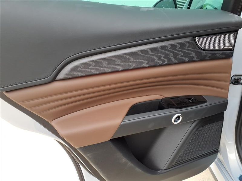 New 2026 Maserati Grecale ModenaImage 12