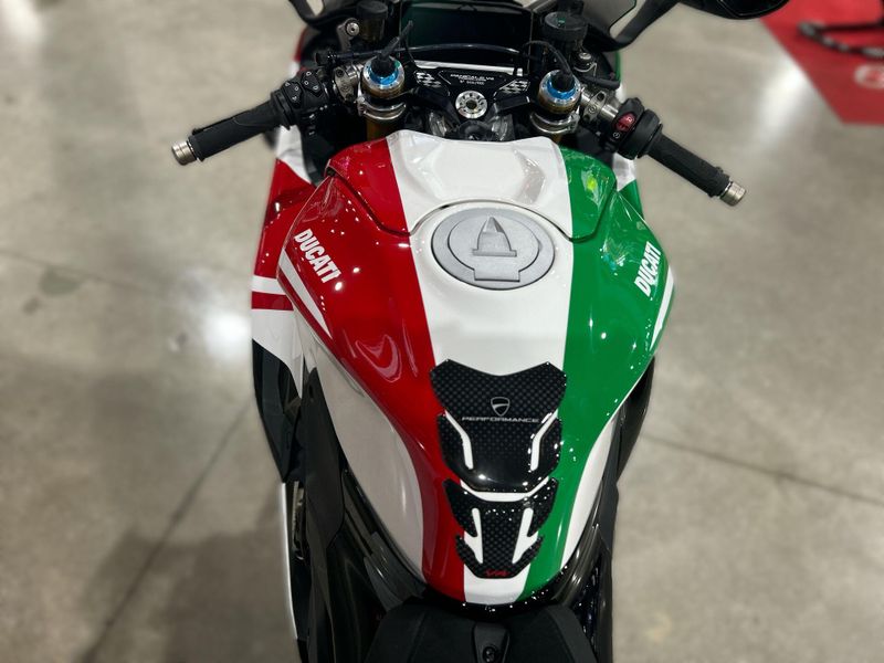 Used 2025 Ducati PANIGALE V4 TRICOLORE Image 8