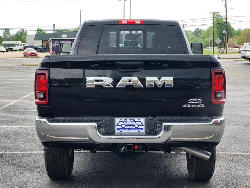 2025 RAM 2500 Tradesman Crew Cab 4x4 8