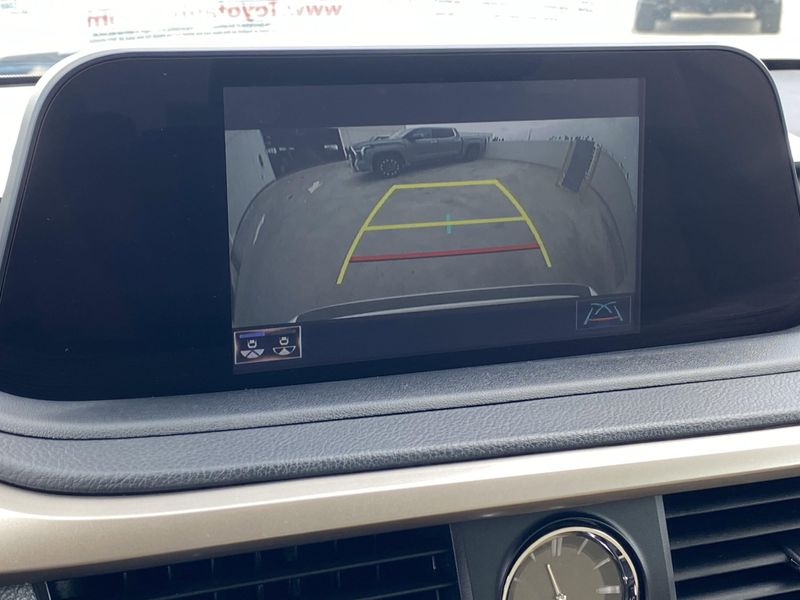 2022 Lexus RX 350Image 22