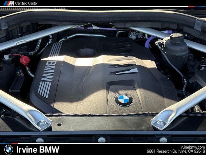 Used 2023 BMW X7 xDrive40iImage 34