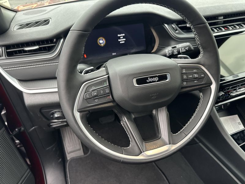 New 2025 Jeep Grand Cherokee L Altitude X 4x4Image 21