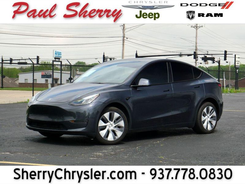 2024 Tesla Model Y Long RangeImage 1