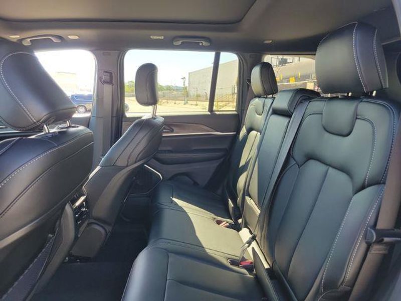 New 2026 Jeep Grand Cherokee Limited 4x4