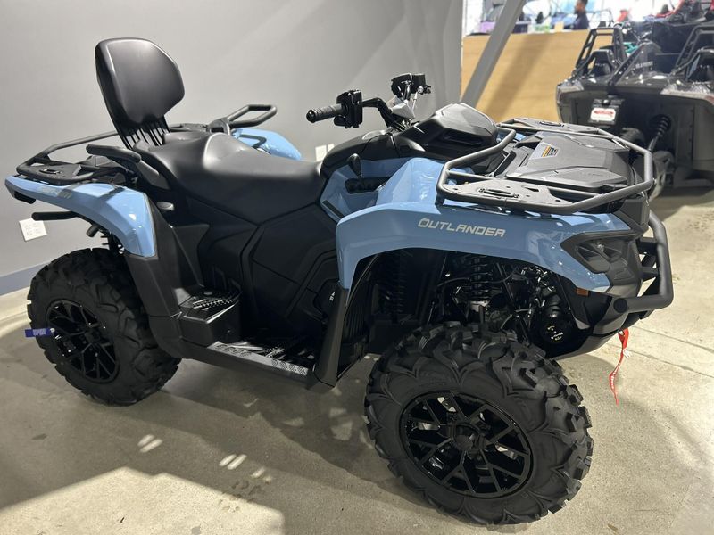 New 2025 Can-Am OUTLANDER MAX XT 700 Image 2