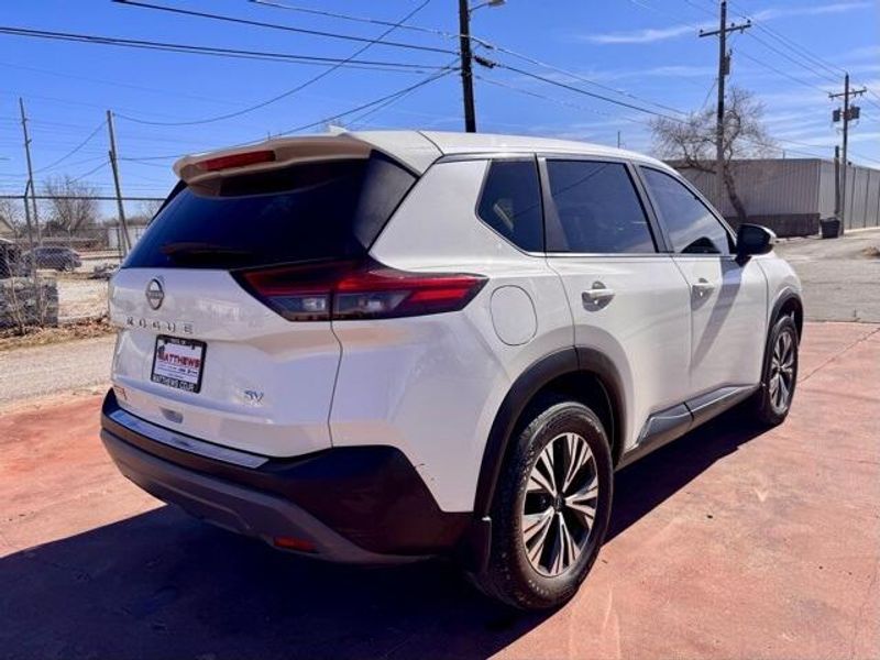 Used 2023 Nissan Rogue SVImage 5