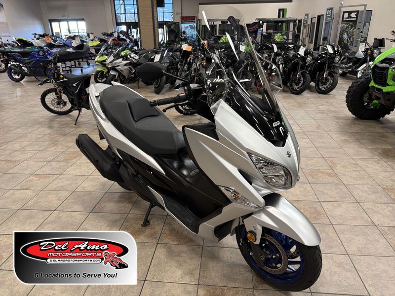 Used 2024 Suzuki Burgman 400 Image 1