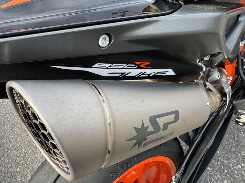 2020 KTM Duke 890 R 