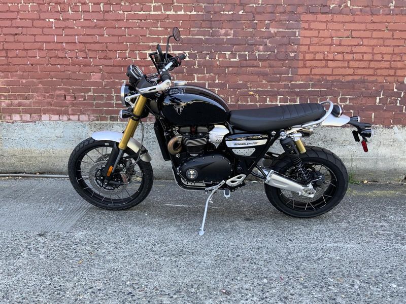 2025 Triumph SCRAMBLER 1200 XE