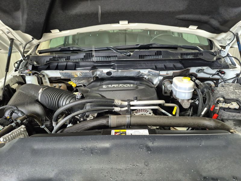 2017 RAM 2500 LaramieImage 38