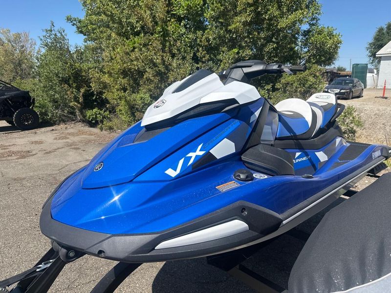 New 2024 Yamaha VX1900CAB 