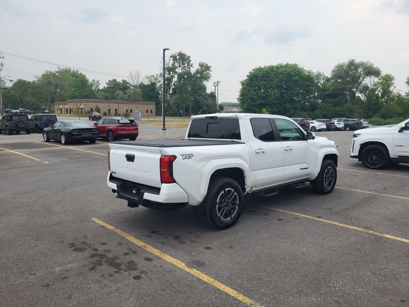 2024 Toyota Tacoma TRD photo 13