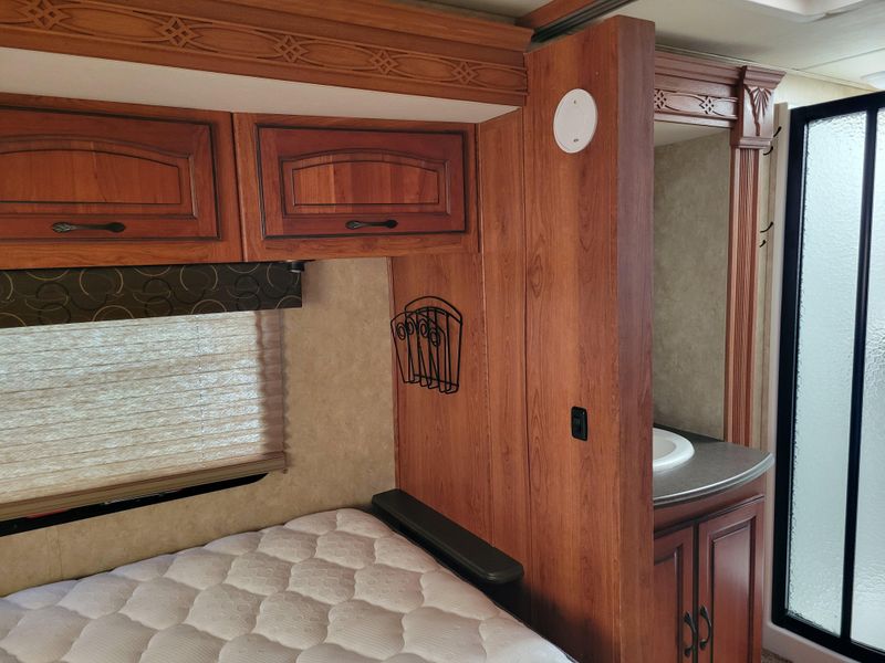 Used 2011 COACHMAN BY FOREST R ENCOUNTER 37-TZ Image 25
