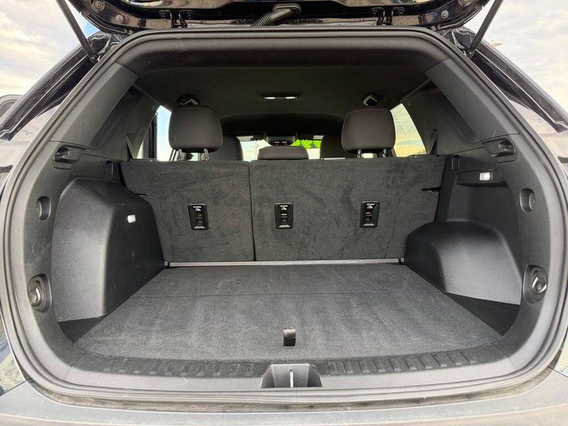 Used 2026 Chevrolet Equinox LTImage 16