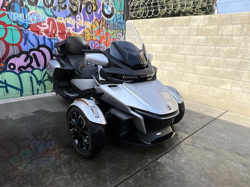 New 2024 Can-Am SPYDER RT LIMITED Image 3