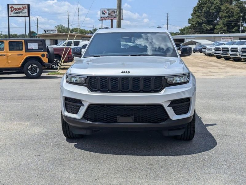 2024 Jeep Grand Cherokee Altitude 4x4Image 8