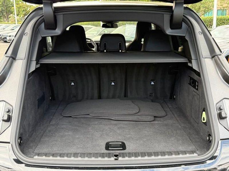 Used 2026 BMW iX xDrive45Image 16