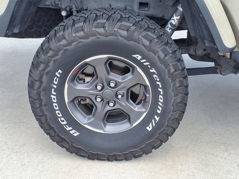 Used 2020 Jeep Gladiator RubiconImage 6