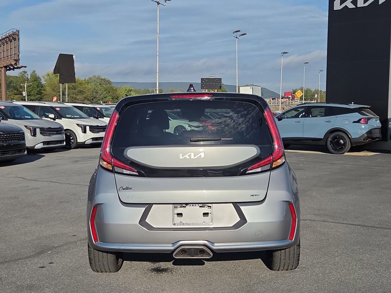 2023 Kia Soul GT-Line photo 4