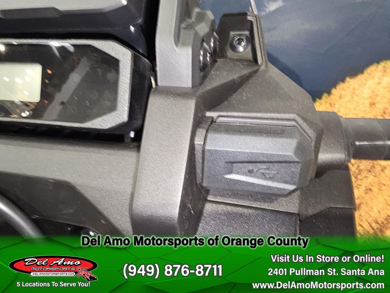 New 2024 Honda AFRICA TWIN DCT Image 20