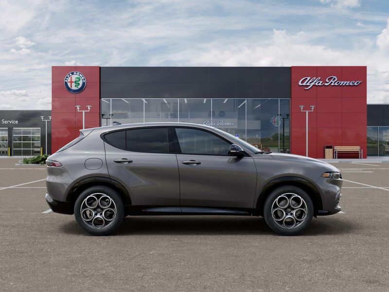 New 2025 Alfa Romeo Tonale AwdImage 36
