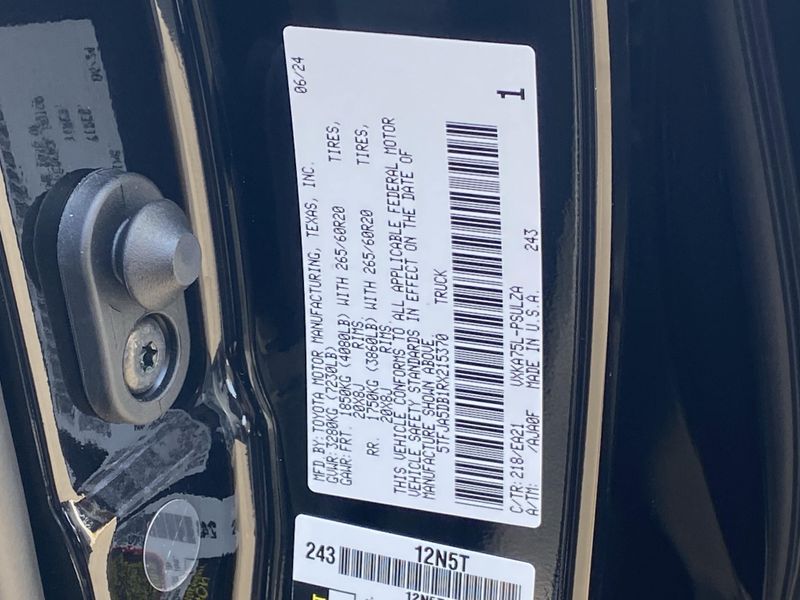 2024 Toyota Tundra LimitedImage 32
