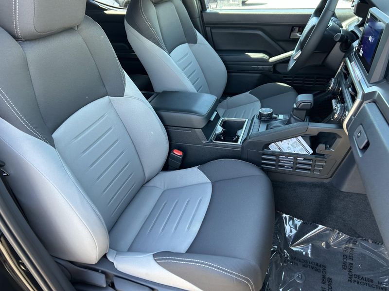 New 2025 Toyota Tacoma TRD SportImage 12