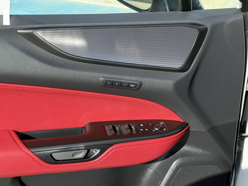 Used 2025 Lexus NX 450h+ F SPORT HandlingImage 18