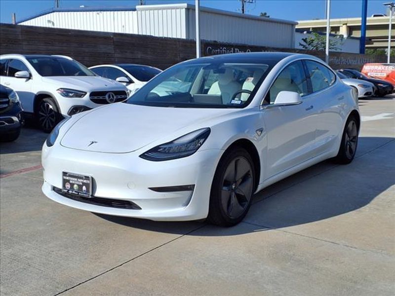 2020 Tesla Model 3 Long RangeImage 2