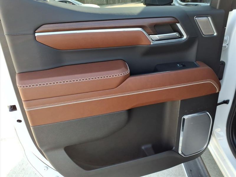 Used 2024 GMC Sierra 1500 Denali UltimateImage 11