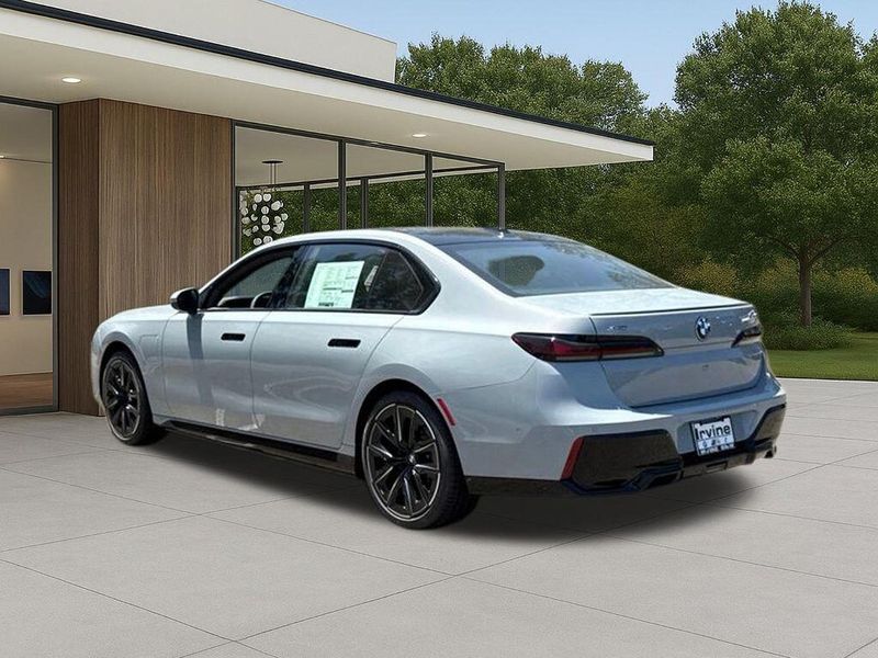 New 2026 BMW 7 Series 750e xDriveImage 12
