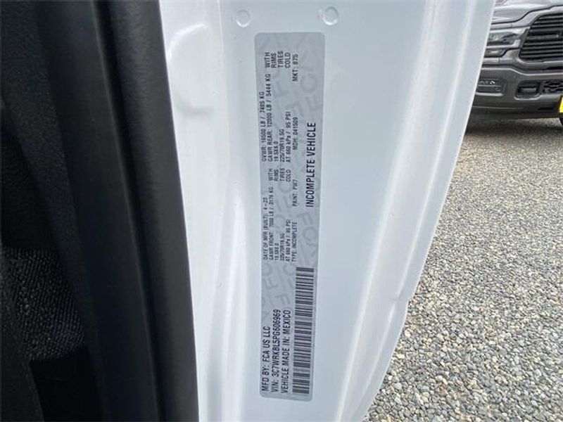 New 2023 RAM 4500 Tradesman Chassis Regular Cab 4x2 84