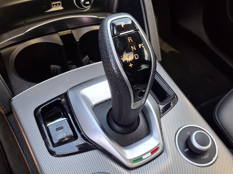 2022 Alfa Romeo Stelvio VeloceImage 21